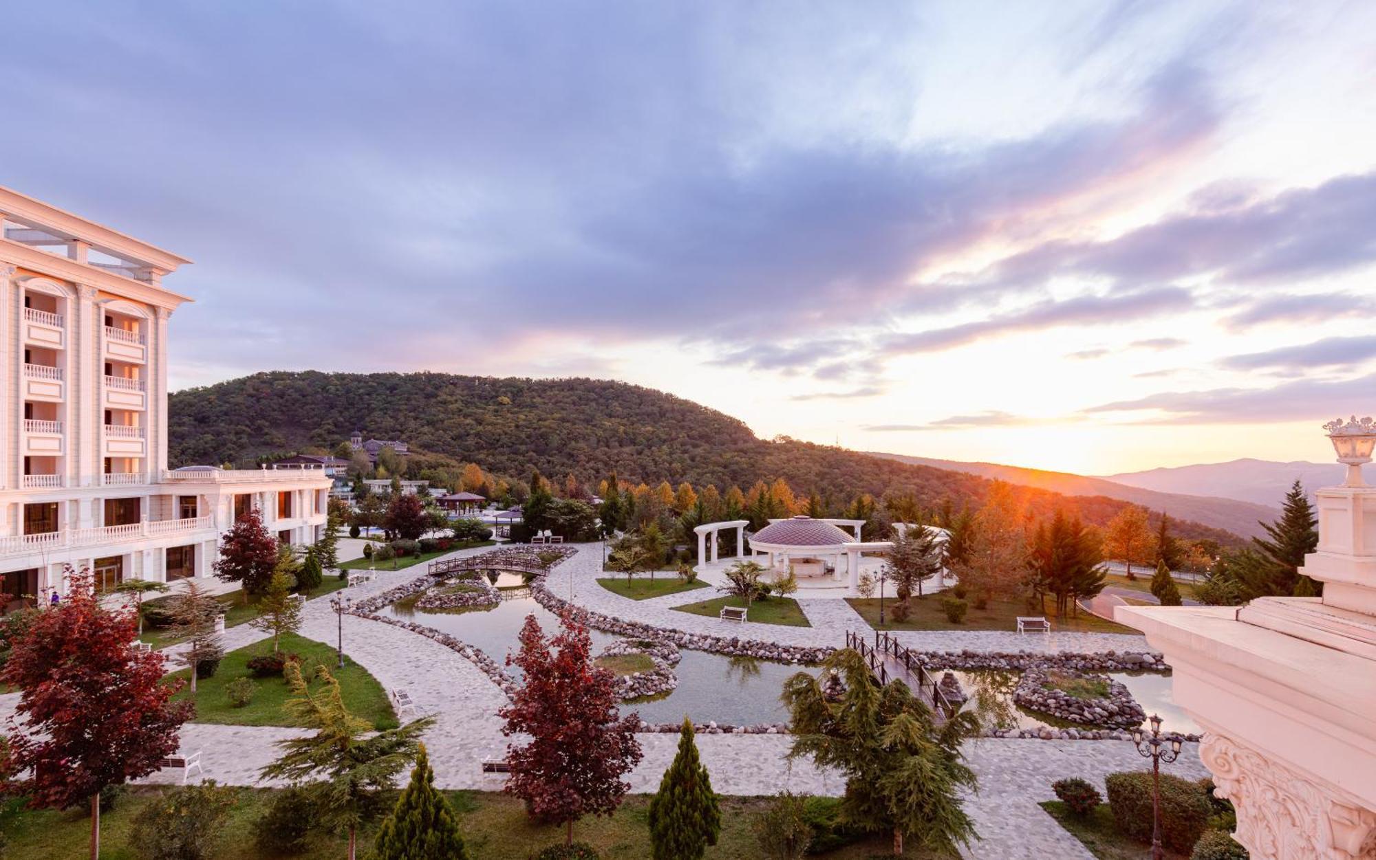 Shamakhi Palace Sharadil Seredil Екстер'єр фото View of the campus